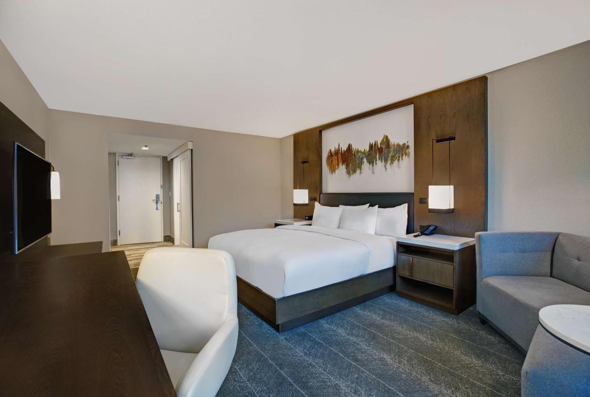 Hilton Peachtree City Atlanta Hotel & Conference Center Exterior photo